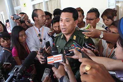 အိုင္အန္ဂ်ီအိုလ္ရံုးေတြ အၾကမ္းဖက္ခံရမႈ စံုစမ္းစစ္ေဆးေရးအဖဲြ႔ မီဒီယာေတြနဲ႔ ေတြ႔ဆံု