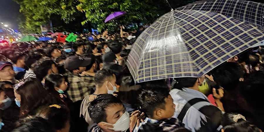 ဂျပန်ဘာသာ အရည်အချင်းစစ်စာမေးပွဲ လျှောက်လွှာဝယ်သူများလွန်းသဖြင့် အွန်လိုင်းစနစ်ဖြင့် ရောင်းချမည်