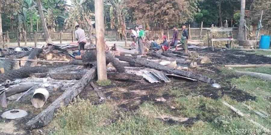 လက်နက်ကြီးကြောင့် ဖောင်းပြင်မြို့နယ်က နေအိမ်များနှင့်ဘုန်းကြီးကျောင်းအချို့ ထိမှန်ပျက်စီး