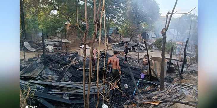 ဝက်လက်မြို့နယ်အရှေ့ခြမ်း ရေလည်မော်ကျေးရွာကို စစ်ကောင်စီတပ်က မီးရှို့