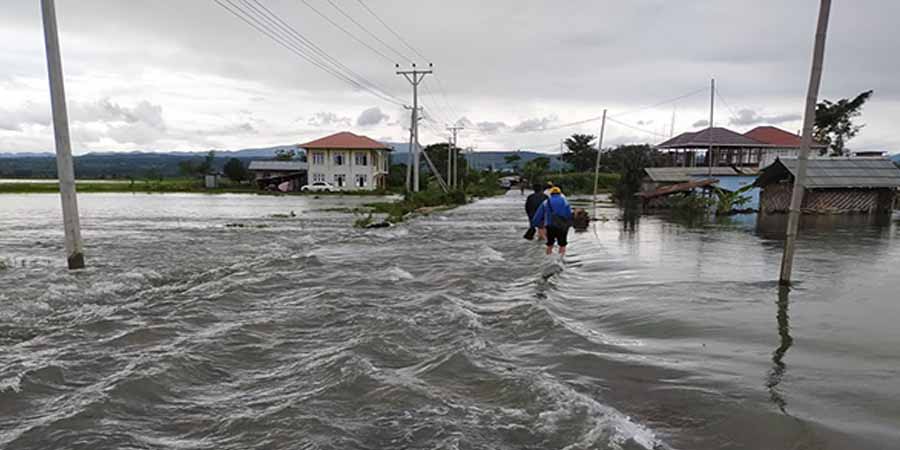 ရှမ်းပြည်တောင်ပိုင်း ပုံးအင်းဒေသတွင် မိုးသည်းထန်ပြီး လယ်ဧကပေါင်းရာကျော် ရေလွှမ်းနေ