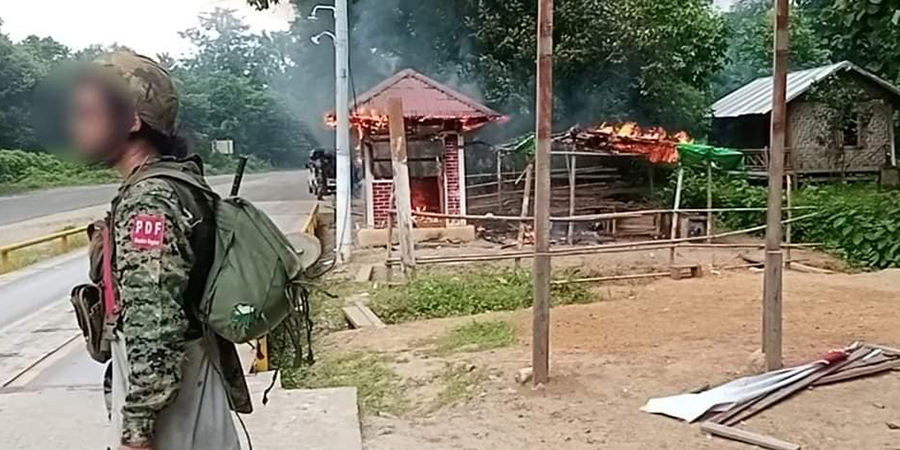 နဘား‌ကျေးရွာ တန်ပိုဂိတ်ကို KIA နှင့် PDF ပူးပေါင်းတပ်ဖွဲ့ မီးရှို့ဖျက်ဆီး