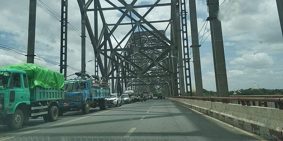 စစ်ကိုင်း ရတနာပုံတံတားထိပ်တွင် ပစ်ခတ်မှုဖြစ်