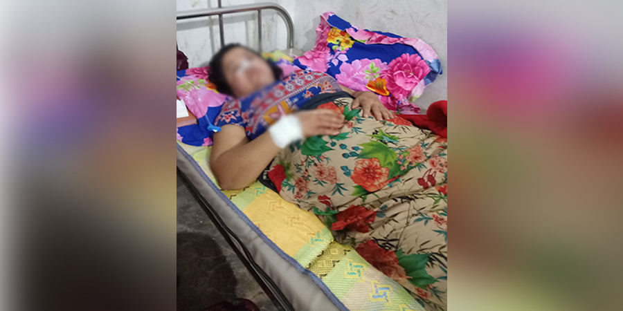 မောင်တောတွင် အိမ်တအိမ် အနုကြမ်းစီးခံရပြီး အိမ်ရှင်အမျိုးသမီး ဓားထိုးခံရ