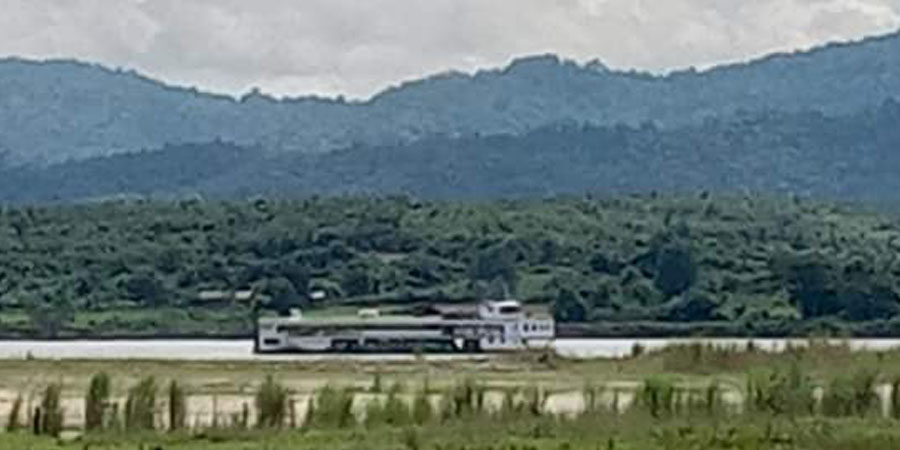 ကသာမှ စစ်သင်္ဘော ၆ စီး ထွက်ခွာလာသဖြင့် ဒေသခံများအား မြို့လှ PDF သတိပေး