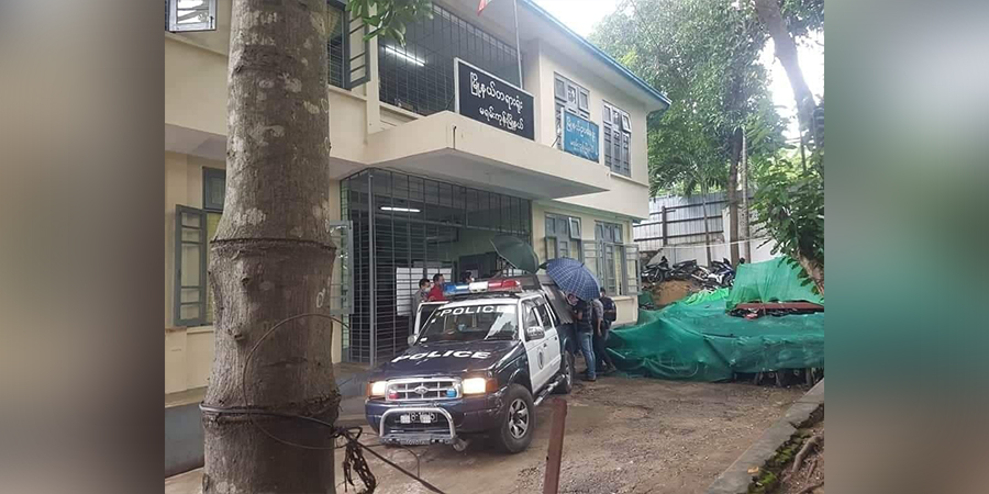 ရန်ကုန်မြို့ ၈ မိုင်တရားရုံးကို မြို့ပြပြောက်ကျားတပ်ဖွဲ့က လက်လုပ်မိုင်းဖြင့် ဖောက်ခွဲတိုက်ခိုက်