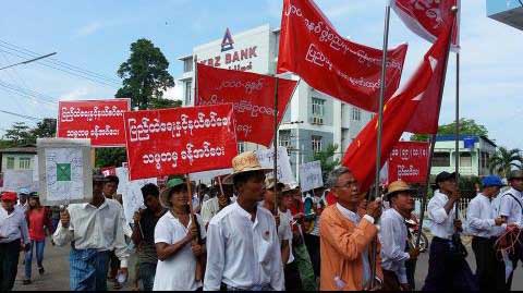 ေကာ့ေသာင္းၿမိဳ႕နယ္တြင္ ဖြဲ႔စည္းပုံ ျပင္ဆင္ေပးေရး ဆႏၵျပ (သတင္းဓာတ္ပုံ)