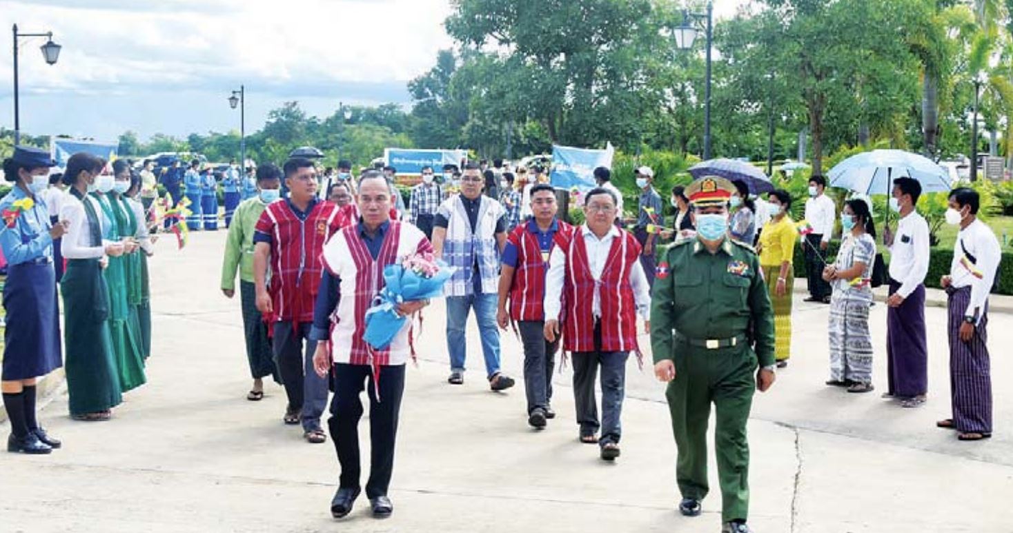 စစ်ခေါင်းဆောင်နှင့်တွေ့ဆုံရန် ကရင်လက်နက်ကိုင် ၂ ဖွဲ့ နေပြည်တော်ရောက်