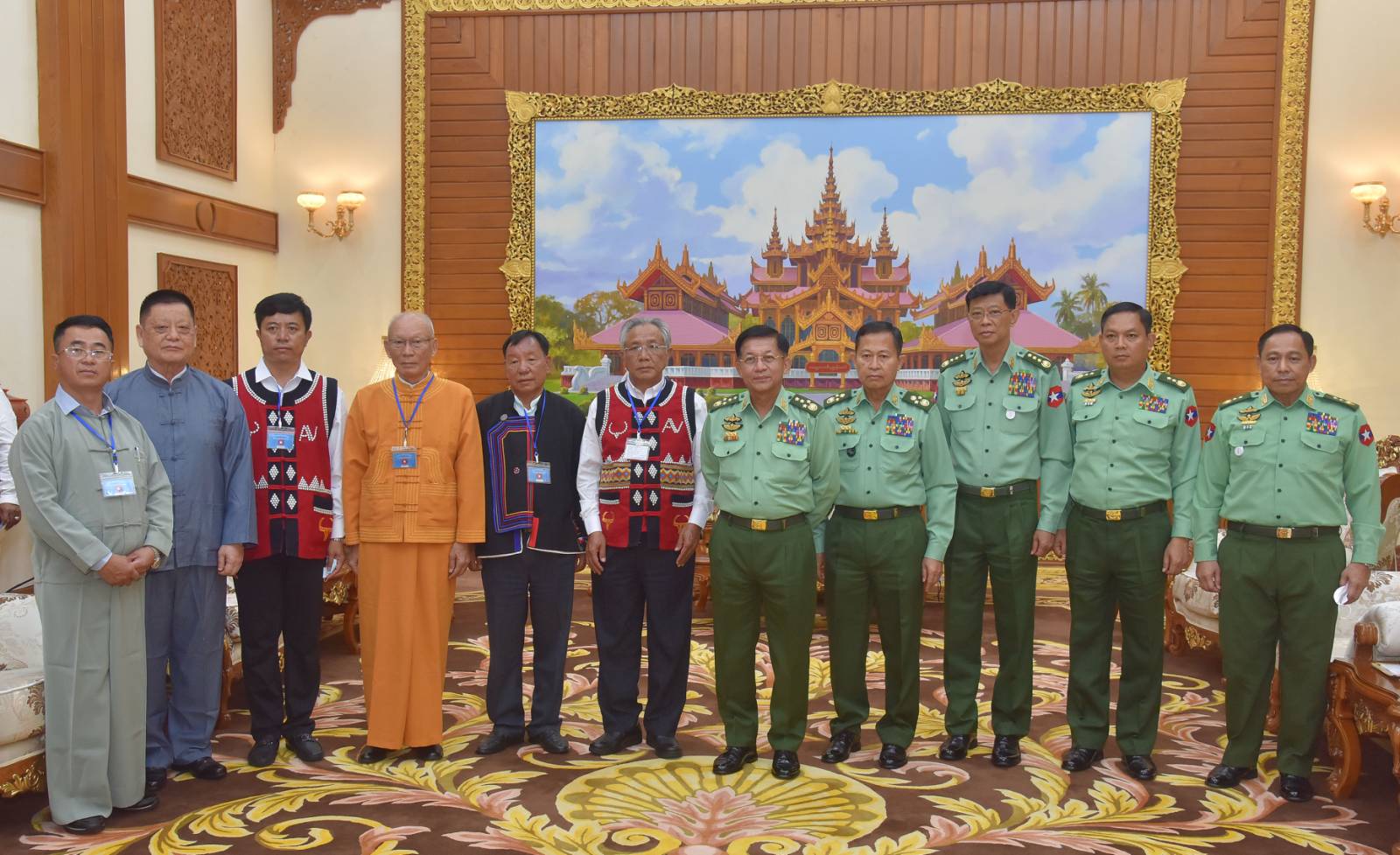 'ဝ' ၊ မိုင်းလားနှင့် SSPP ကိုယ်စားလှယ်အဖွဲ့ စစ်ခေါင်းဆောင်နှင့်တွေ့ဆုံ၊ နိုင်ငံတော်မှ ခွဲမထွက်ရေး ဆွေးနွေး