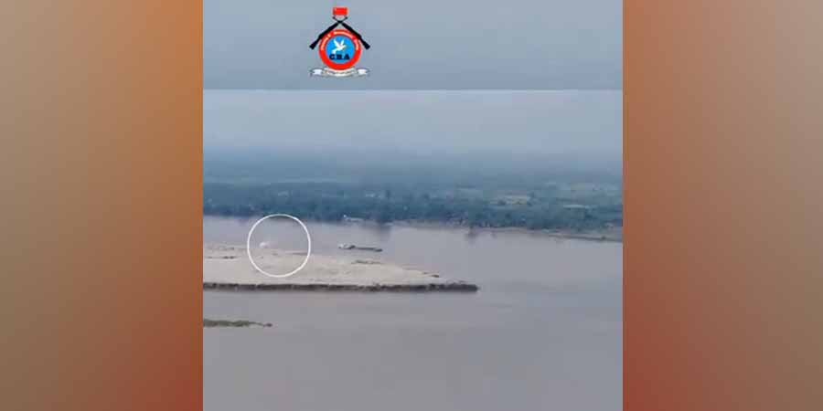 ချင်းတွင်းမြစ်အတွင်း စစ်ကောင်စီရေယာဉ်များ ပစ်ခတ်တိုက်ခိုက်ခံရ