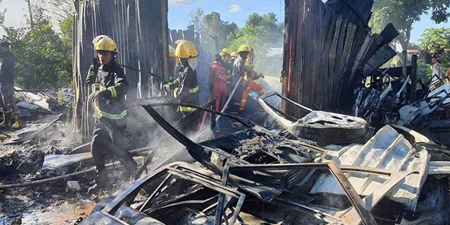 မော်လမြိုင်တွင် ကားပစ္စည်းအဟောင်းထားသည့်ဂိုဒေါင် မီးလောင်