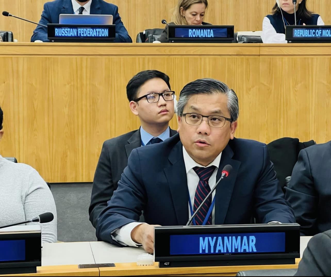 စစ်အာဏာရှင်အနေဖြင့် တိုင်းပြည်စီးပွားရေးနှင့် နိုင်ငံတည်ငြိမ်ရေး မလုပ်ဆောင်နိုင်တော့ဟု မြန်မာသံအမတ်ကြီးပြော