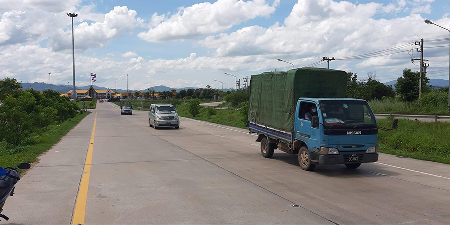 မြန်မာမှလာသည့် မော်တော်ယာဉ်ငယ်များ မဲဆောက်မြို့သို့ ပြန်လည်ဝင်ရောက်ခွင့်ရ