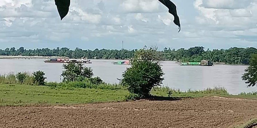 စစ်ကိုင်းတွင် စစ်ကောင်စီရေယာဉ်၊ ကွန်တိန်နာယာဉ်နှင့် ပျူစောထီးများ တိုက်ခိုက်ခံရ