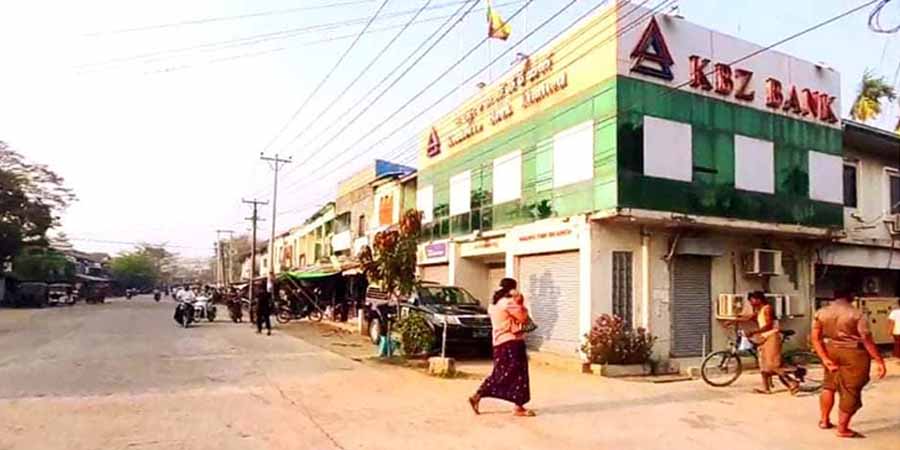 မောင်တောတွင် သွားလာရေးလမ်းကြောင်းများ  ပိတ်ထားသဖြင့် ဒေသခံများ စားဝတ်နေရေး အခက်ကြုံ