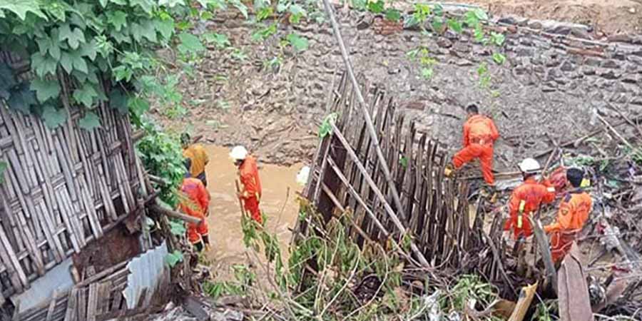 ပခုက္ကူတွင် ချောင်းရေထဲမျောပါသွားသူ မိသားစုဝင် ၄ ဦးအနက် ၃ ဦးကို သေဆုံးလျက်တွေ့ရှိ