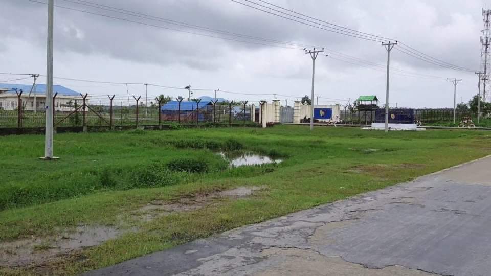 မောင်တောမြို့နယ်၌ ကျေးရွာအုပ်ချုပ်ရေးမှူး ၃ ဦးနှင့် အရပ်သား ၂ ဦးကို စစ်တပ်က  ဖမ်းဆီးထား