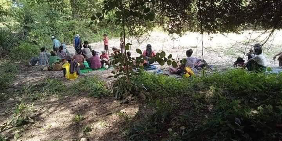 ပေါက်မြို့နယ်ရှိ စစ်ဘေးရှောင်တဲများကို စစ်တပ်က မီးရှို့ဖျက်ဆီး