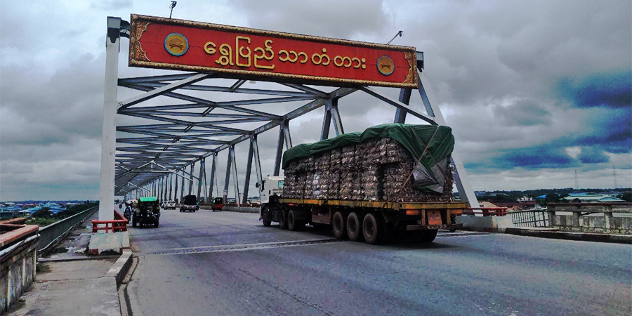 ရွှေပြည်သာတံတားအဆင်းတွင် ဗုံးပေါက်
