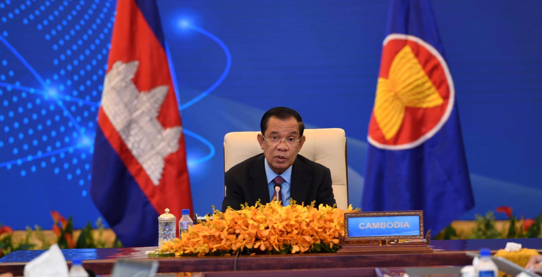 မြန်မာတွင် အကြမ်းဖက်မှုများချက်ချင်းရပ်ပြီး ငြိမ်းချမ်းစွာဆွေးနွေးအဖြေရှာရန် အာဆီယံတိုက်တွန်း