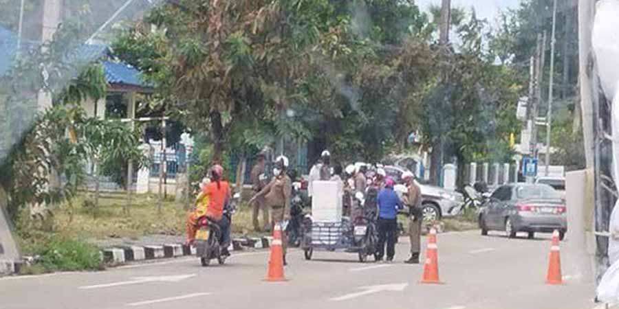 ထိုင်းနယ်စပ်တွင်ခိုလှုံနေသည့်  မြန်မာနိုင်ငံသားများကို UNHCR အပြည့်အဝ မကူညီနိုင်