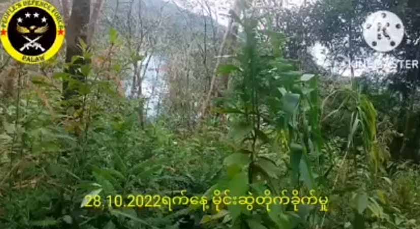ပုလောတွင် စစ်ကောင်စီယာဉ်တန်း ၅ ကြိမ်မိုင်းဆွဲခံရ၊ ထားဝယ်-ထီးခီးလမ်း ညဘက် အသုံးမပြု ရန် သတိပေး
