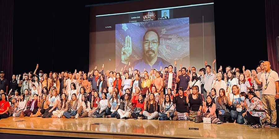 “မသောက်မိသော မိုးခါးရေ”ရုပ်ရှင် လော့စ်အိန်ဂျလိစ်မြို့တွင်ပြသ (ဓာတ်ပုံ)