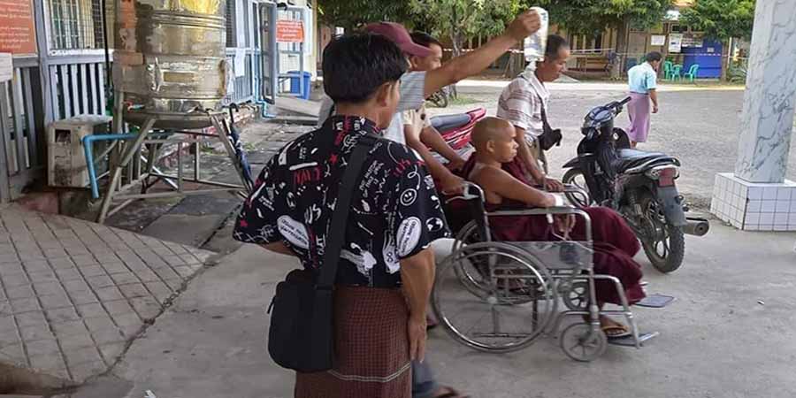 တမူးမြို့ ၌ ပစ်ခတ်မှုဖြစ်ပြီး ဦးပဉ္စင်း ၁ ပါးနှင့် ဒေသခံ ၁ ဦး ဒဏ်ရာရ