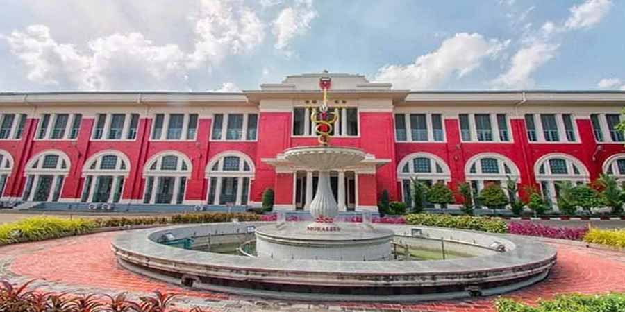 ကျပ် သိန်း ၆၀၀ အကုန်ကျခံပြီး ဆေးတက္ကသိုလ်တက်ရောက်သူ ၂၇ ဦးရှိ