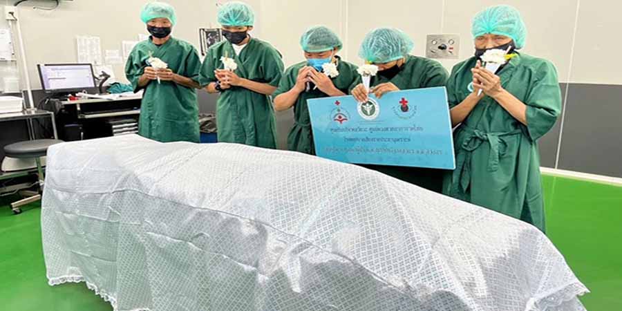 မြန်မာရွှေ့ပြောင်းလုပ်သား  ထိုင်းဆေးရုံသို့ ကျောက်ကပ်နှင့်မျက်လုံး လှူဒါန်း