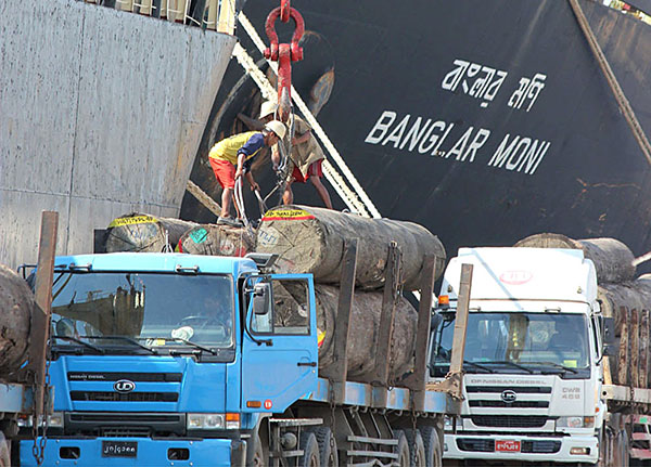 သစ္အလံုးလိုက္တင္ပုိ႔မႈ ၃ လ ခန္႔ ခြင့္ျပဳေပးရန္ ပါကစၥတန္ ေတာင္းဆို
