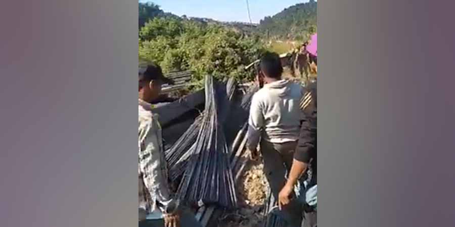 မူဆယ်နှင့် ၁၀၅ မိုင်ကြားတွင် တွဲကားမှောက်၊ သံချောင်းများပိပြီး ၁ ဦး သေဆုံး