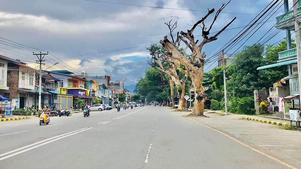 က‌လေးမြို့၌ အမျိုးသား ၂ ဦး ဆိုင်ကယ်အတူမစီးရန် စစ်ကောင်စီ အမိန့်ထုတ်