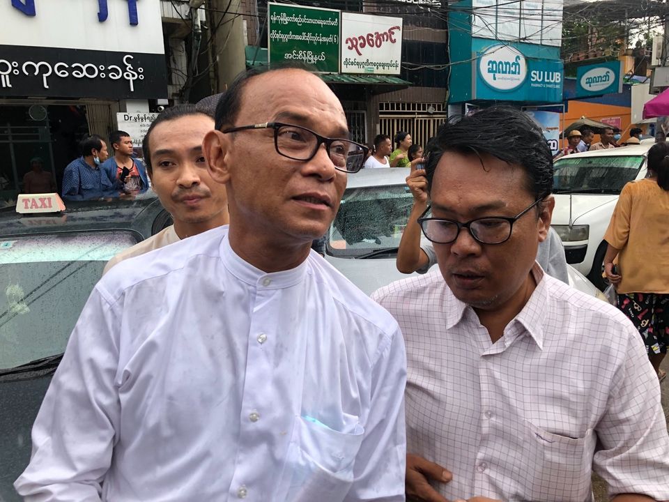 အင်းစိန်ထောင်မှ လွတ်ငြိမ်းခွင့်ရကြသူများ မြင်ကွင်း (ဓာတ်ပုံ) 
