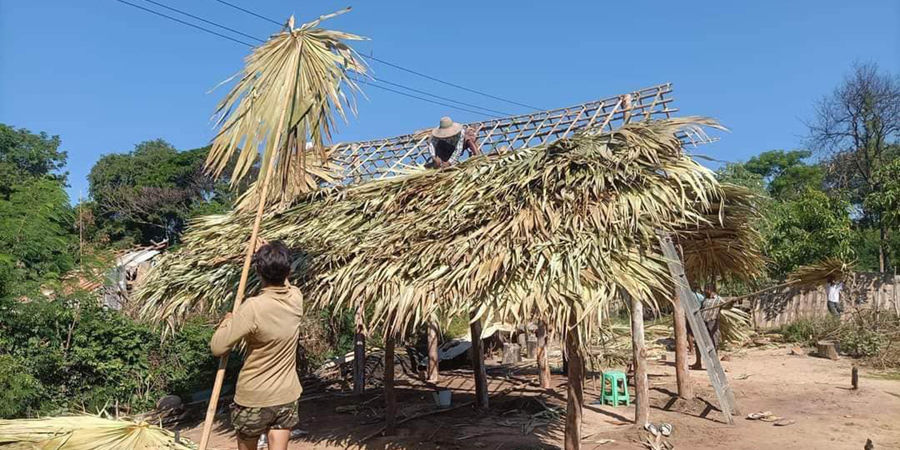 ရွှေဘိုခရိုင်ရှိ နေအိမ်မီးရှို့ဖျက်ဆီးခံရသည့် ပြည်သူများ စောင်နှင့်အနွေးထည် အရေးပေါ်လိုအပ်နေ