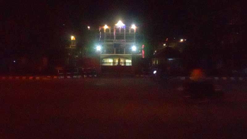 ရခိုင်ပြည်နယ်တွင် တနေ့ ၁၀ နာရီကြာ  လျှပ်စစ်မီးပြတ်နေ