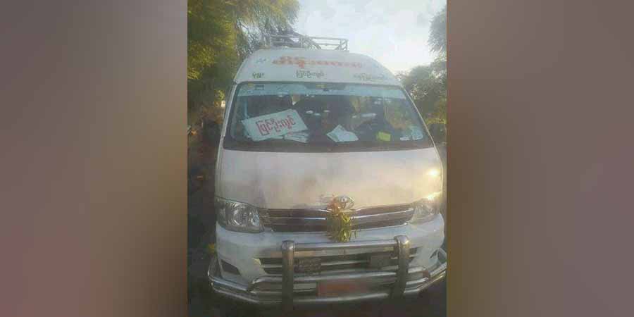 ခရီးသည်တင်ကားကို စစ်‌‌ကောင်‌စီတပ်‌‌က ပစ်ခတ်သဖြင့် အမျိုးသမီး ၁ ဦးသေဆုံး၊ ၂ ဦး ဒဏ်ရာရ