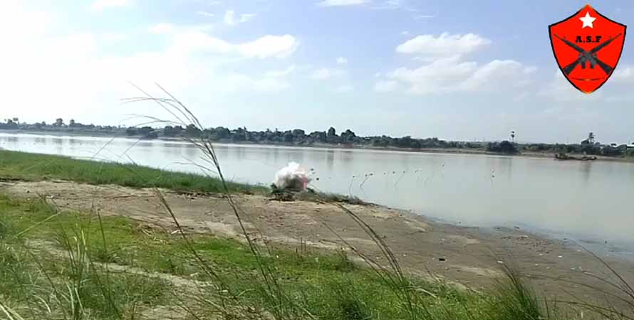 ချောင်းဦးမြို့နယ်၌ စစ်ရေယာဉ် ၂ စီးကို ကာကွယ်ရေးတပ်များတိုက်ခိုက်၊ စစ်တပ်က ရဟတ်ယာဉ်ဖြင့် ပစ်ခတ်