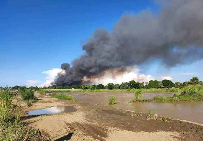 ဗန်းမော်မြို့နယ်တွင် စစ်ကောင်စီတပ်က လေယာဥ်ဖြင့် ဗုံးကြဲ၊ ရွာသား ၁ ဦး သေဆုံး
