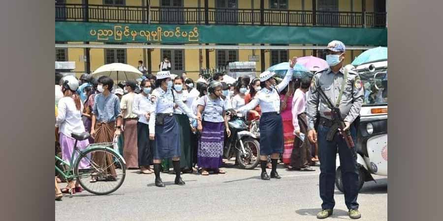 တက္ကသိုလ်ဝင်စာမေးပွဲဖြေဆိုရန် လျှောက်ထားသူ ၁ သိန်း ၈ သောင်းရှိ