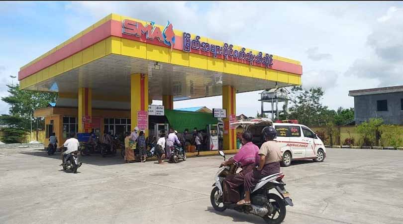 မြိတ်မြို့တွင် ဓာတ်ဆီဈေးနှုန်းမြင့်တက်သဖြင့် ဆိုင်ကယ်တက္ကစီသမားများ အခက်တွေ့