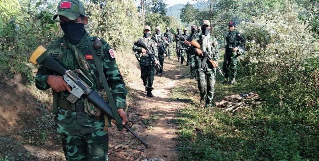 တောင်တွင်းကြီးတွင် NUG အမှတ် ၉၀၃ တပ်ရင်း တောတွင်းစစ်ရေးလေ့ကျင့် (ဓာတ်ပုံ)