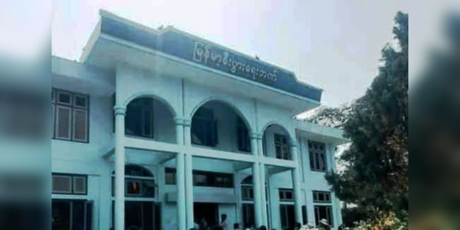 ချောက်မြို့ စီးပွားရေးဘဏ်ရှေ့ မိုင်းကွဲ၊ ပေါက်မြို့နယ်တွင် ရဲစခန်းနှင့် ပျူစောထီးရွာ တိုက်ခိုက်ခံရ