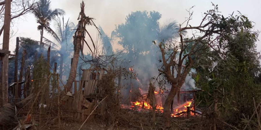 စစ်တပ်ဗုံးကြဲသဖြင့် ကသာပြည်သူ ၇ ဦး သေဆုံး၊ ဆားလင်းကြီး၌ စစ်ကောင်စီတပ် တိုက်ခိုက်ခံရ