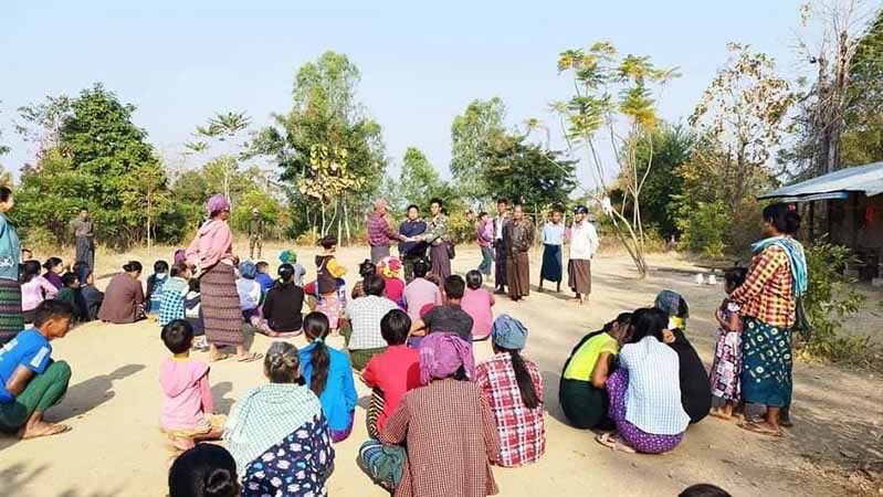 ကျောက်မှော်ရွာကို စစ်တပ်က လက်နက်ကြီးဖြင့် ပစ်ခတ်၊ စစ်ရှောင်များကို ပုလဲပအဖ ထောက်ပံ့
