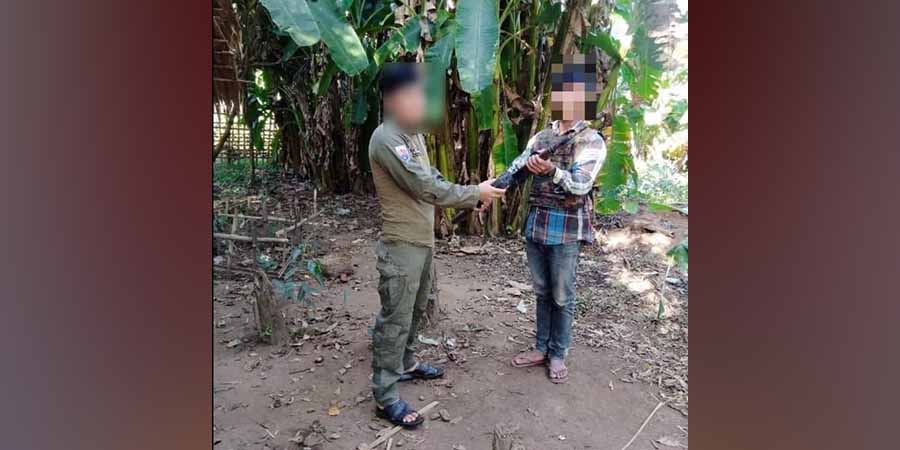 ဒိုက်ဦးမြို့နယ်၌ ခလရ ၃၀ တပ်ရင်းမှ ဗိုလ်မှူးနှင့် တပ်သားများထွက်ပြေး၊ မြိတ်ခရိုင် တပ်ရင်း ၅၆၁ မှ တပ်သား ၂ ဦး ထွက်ပြေး