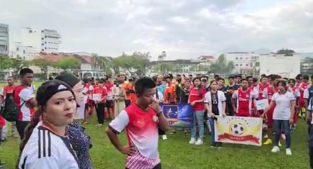 မလေးရှား၊ အီပို့မြို့၌ တော်လှန်ရေးရန်ပုံငွေပွဲနှင့် ရွေးကောက်ပွဲဆန့်ကျင်ကန့်ကွက်ပွဲကျင်းပ (ဓာတ်ပုံ)