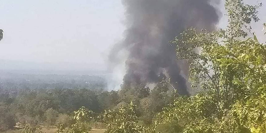 ပေါက်မြို့နယ် ကျေးရွာများကို စစ်တပ် မီးရှို့၊ မြိုင်တွင် စစ်တပ်ရိက္ခာပို့ယာဉ်တန်း တိုက်ခိုက်ခံရ