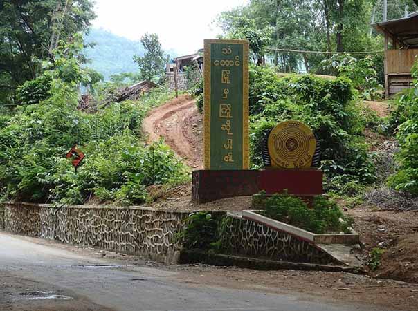 သံတောင်တွင် စစ်တပ် လက်နက်ကြီးကြောင့် နေအိမ်ခေါင်မိုးပျက်စီး၊ ဒေသခံ ၂ ဦး ရိုက်နှက် ဖမ်းဆီးခံရ