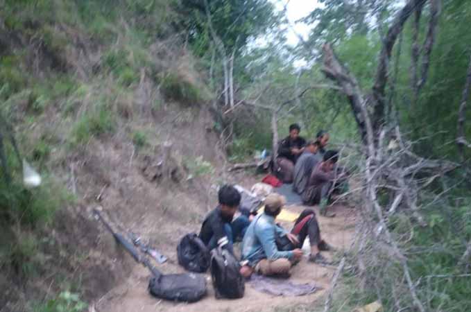 ဆိပ်ဖြူတွင် စစ်ကောင်စီတပ် မိုင်းဆွဲခံရ၊ ရေစကြိုတွင် ပြည်သူ ၄ ဦးကို စစ်တပ် ဖမ်းဆီး